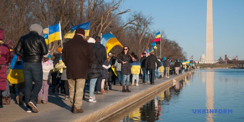 За Украину возле Линкольна: в Вашингтоне провели митинг против агрессии РФ