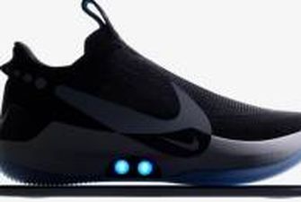 Nike випустила "розумні" кросівки з керуванням зі смартфона