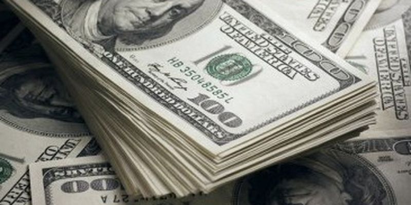 Украинцы за месяц купили на $16 млн больше валюты, чем продали