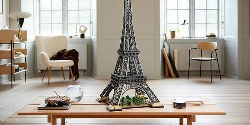 LEGO представила новый самый высокий набор с Эйфелевой башней