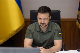 Зеленский поблагодарил педагогов за воспитание патриотов, защищающих Украину