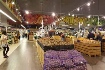 Супермаркеты подняли цены на овощи из борщевого набора: картофель и свекла обойдутся дороже