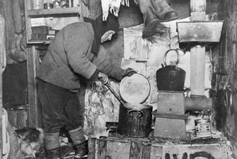 Перший українець в Антарктиді: як Антон Омельченко перетнув три океани, прокладав шлях до полюса і повернувся в траншеї Першої світової
