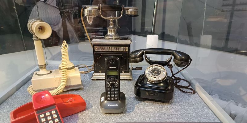Старинные телефоны и многое другое: фоторепортаж с выставки в Киеве