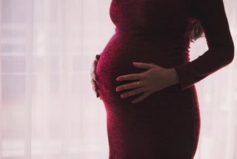 Позаматкова вагітність: симптоми та основні причини