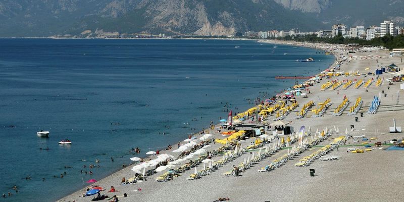 Турция вернула требование ПЦР-тестов для туристов из Украины