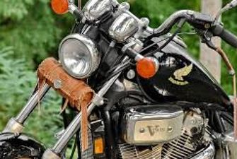 В Одессе мотоциклист чуть не сбил сотрудника «Муниципальной стражи»