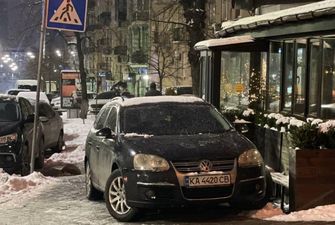 Из машины - сразу в ресторан: в сети показали фото наглого "героя парковки" в Киеве