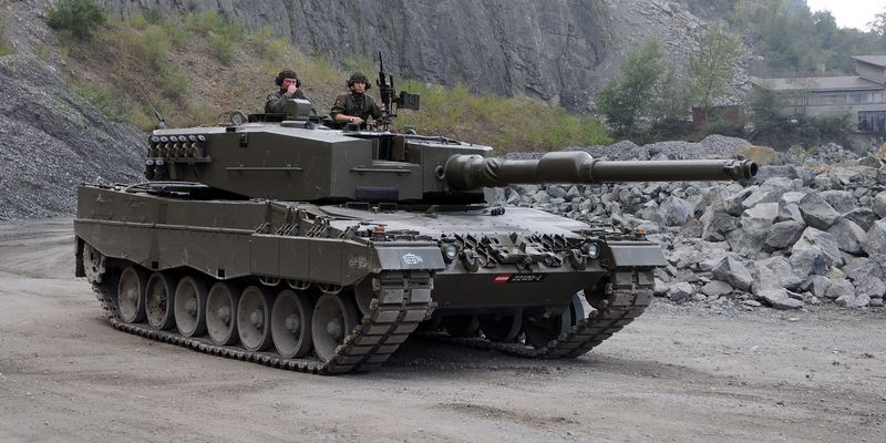 Неделя на доставку: Испания согласилась передать Украине танки Leopard 2