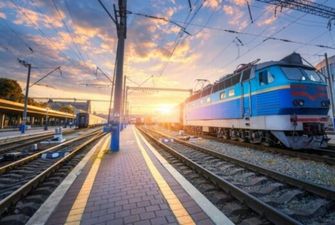 Погані новини для Дубневичів: Гончарук планує залучити найбільшого залізничного оператора Німеччини до управління Укрзалізницею