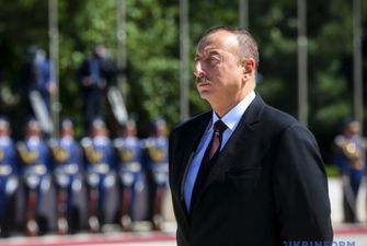 Алиев выразил готовность «перевернуть страницу» в отношениях с Арменией