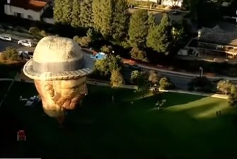 Огромная голова Ван Гога пролетела над Лос-Анджелесом