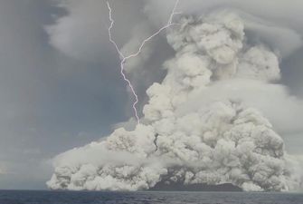 В Украине зафиксировали ударную волну от извержения вулкана в Тонга