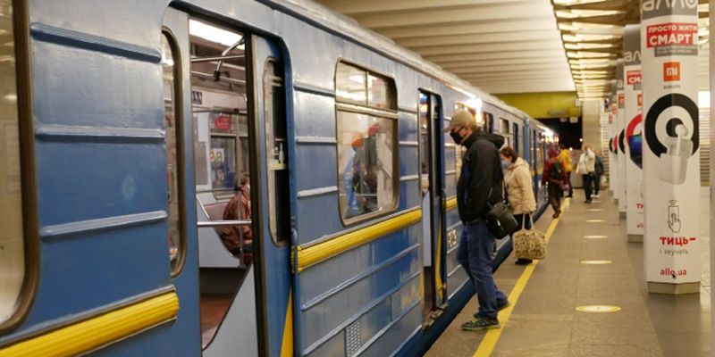 Закрытие станций метро в Киеве: КГГА назвала основную версию причин аварии