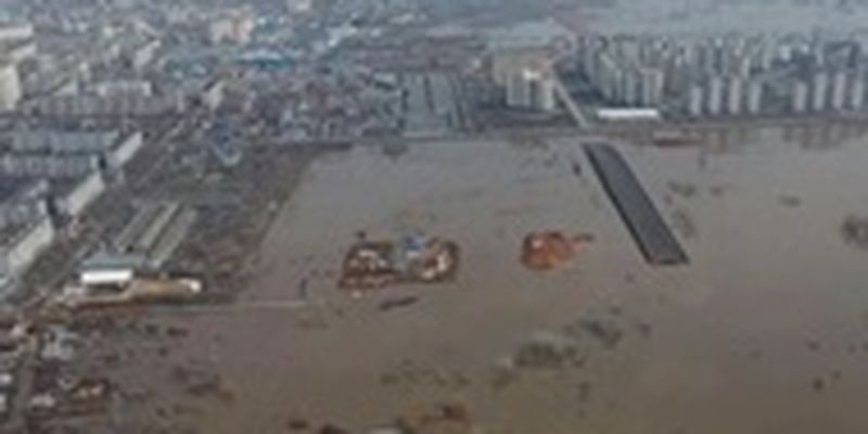 Оренбург тонет: СМИ показали фото последствий наводнений