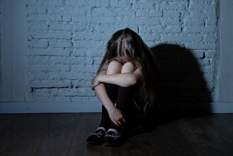 10-річну дівчинку в Черкаській області намагався зґвалтувати співмешканець її бабусі