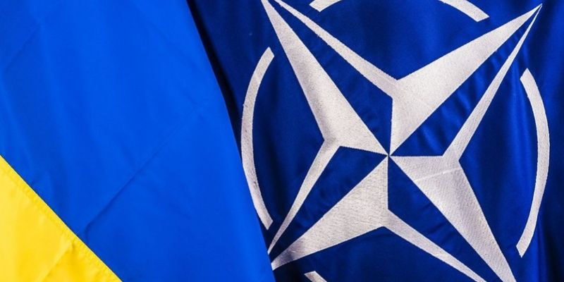 Делегация НАТО летом посетит Украину