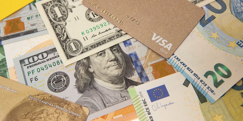 Приватбанк запустил новый сервис перевода денег в Украину