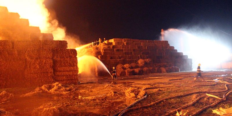 На Хмельниччині згоріло понад 30 тисяч тонн соломи