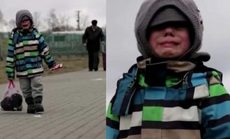 Одинокий плачущий мальчик на польской границе заставил весь мир содрогнуться
