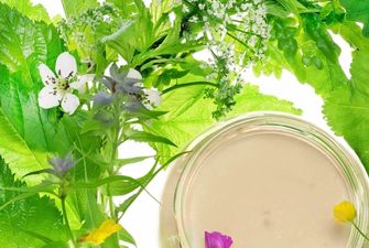 Насытим кожу витаминами: «Пятерка» действенных летних масок - от травяных до ягодных