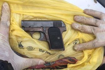 У Липовці правоохоронці затримали торговця зброєю