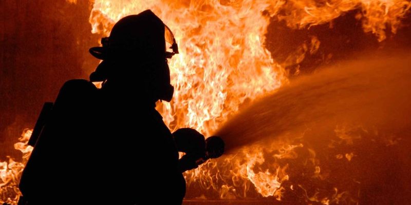 В Днепропетровской области горело кафе, пострадала женщина