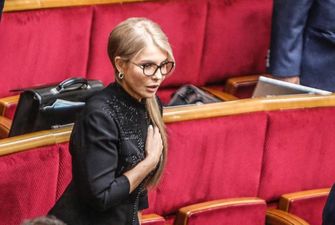 "Модель": Юлия Тимошенко поразила роскошным образом в платье-вышиванке