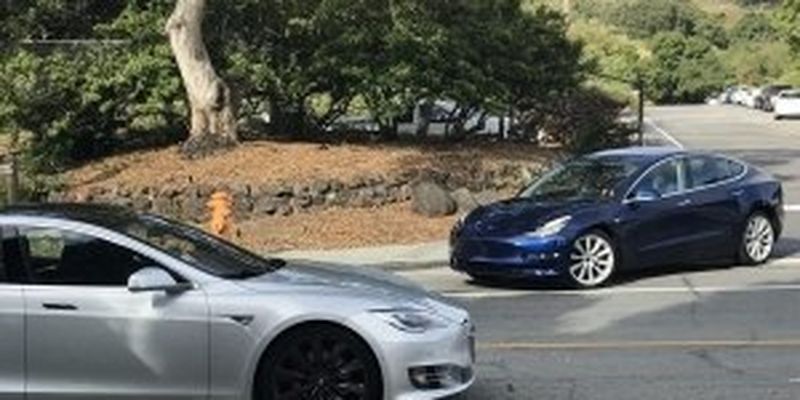 Электромобили Tesla Model S и Model 3 были замечены в новом обличии
