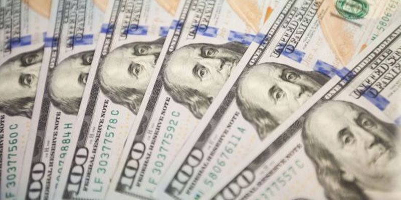 Долар дорожчає, а євро почав дешевшати: курси валют Нацбанку на 29 жовтня
