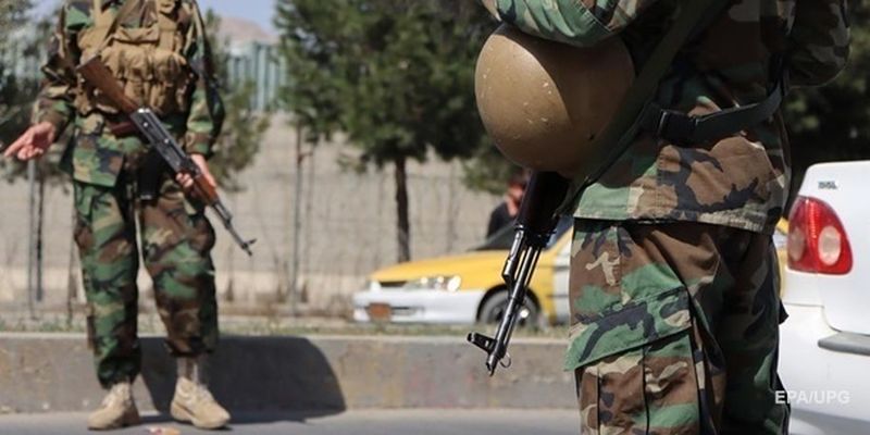 Талибы стрельбой разгоняют протестующих против Пакистана в Кабуле - СМИ