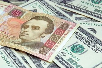 Обменники показали курс гривны к доллару и евро на выходных