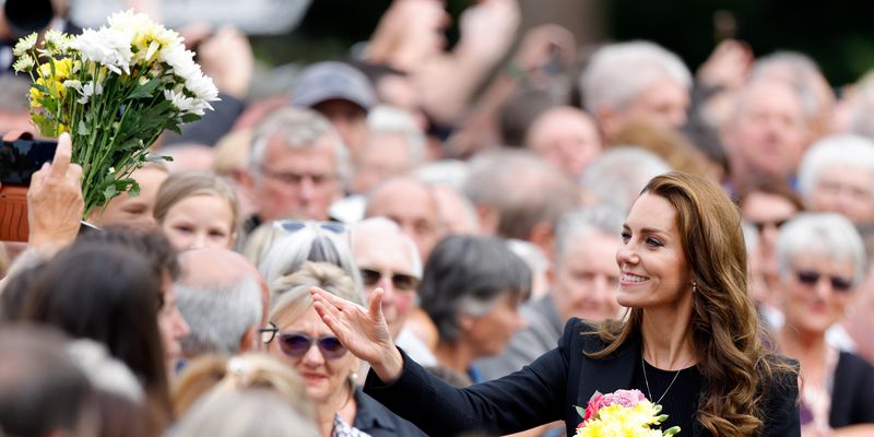 Королевская улыбка: топ-10 наилучших фото с восхитительной Кейт Миддлтон, борющейся с раком