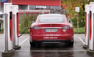 Tesla Model S проехала 2 миллиона километров за 10 лет