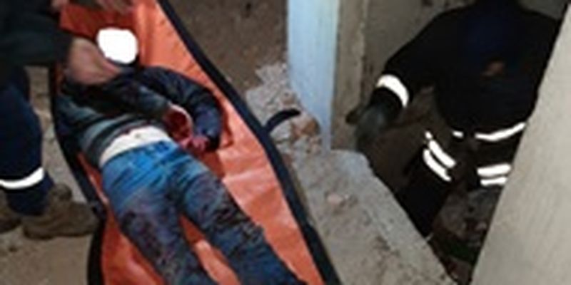 В Кропивницком молодой мужчина упал в шахту лифта