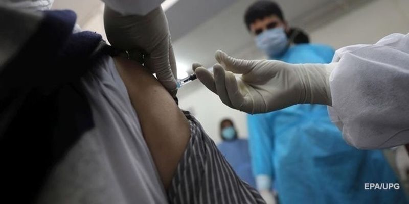 Вакцинация на 90% сокращает риск госпитализации и смерти - исследование