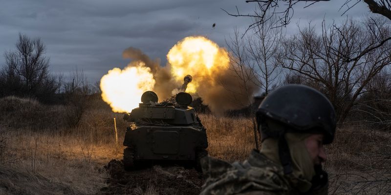 Оборона Бахмута ключевая в устойчивости фронта Украины, — Залужный