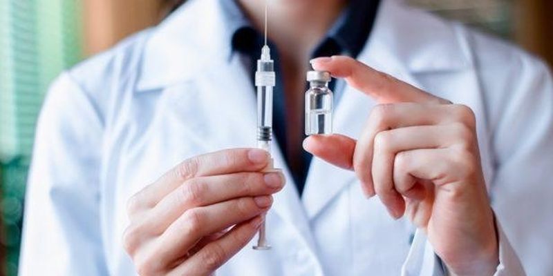 «Дія» или «горячая линия»: Минздрав разъяснил, как записаться на COVID-вакцинацию